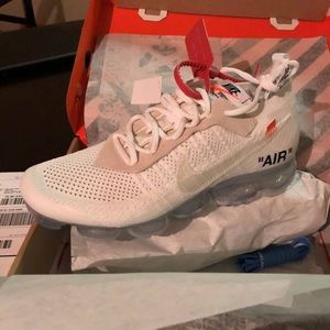 NIKE off White VaporMax